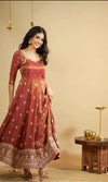 Saakshi cosmo Slit Anarkali Premium Suit Set