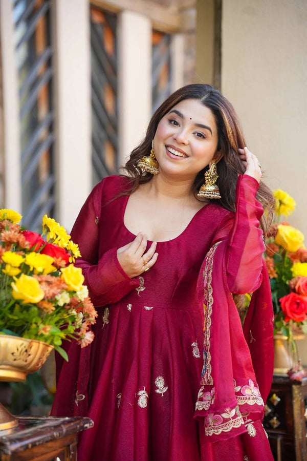 Sparkvine Heavy Anarkali Suit Set